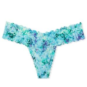 VICTORIA’S SECRET • The Lacie Floral Lace Thong Panty